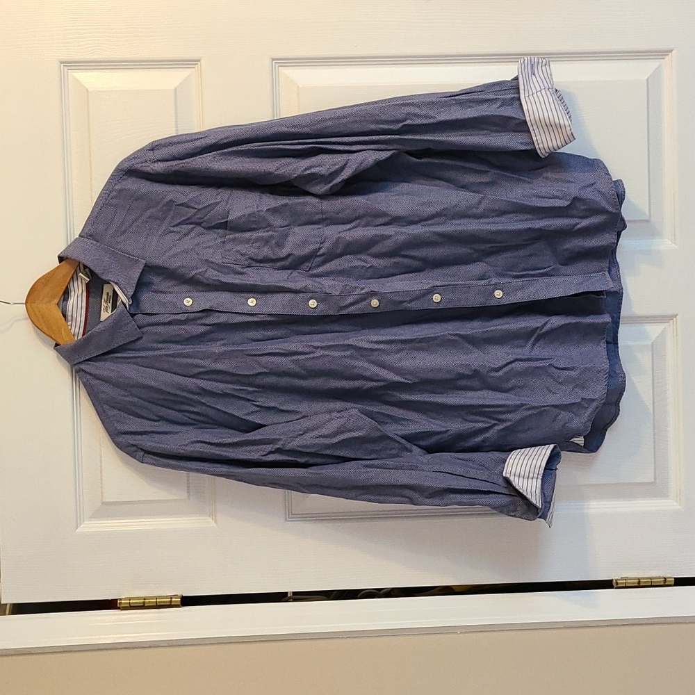 Van Heusen Blue dress shirt, Classic Fit